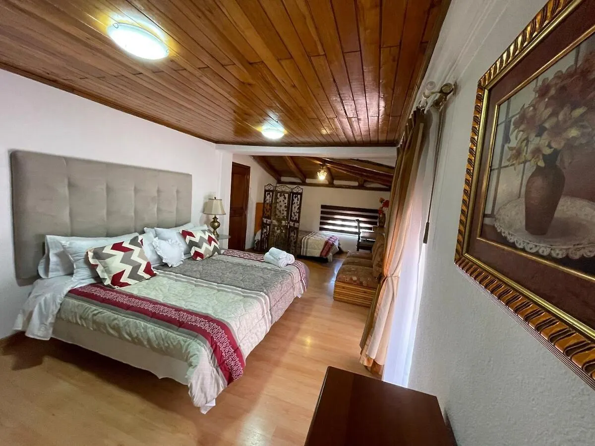 Colonial Delux L By Comfy & Cozy Villa Quito Ecuador