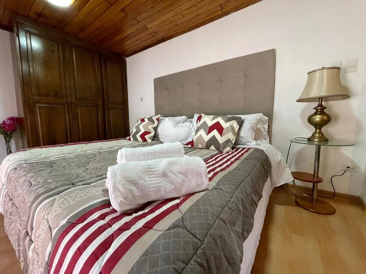 וילה הוילה קיטו Colonial Delux L By Comfy & Cozy אקוודור