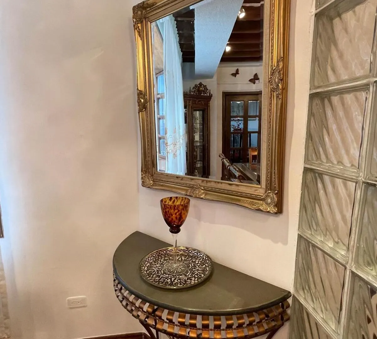 Colonial Delux L By Comfy & Cozy Villa Quito Ecuador